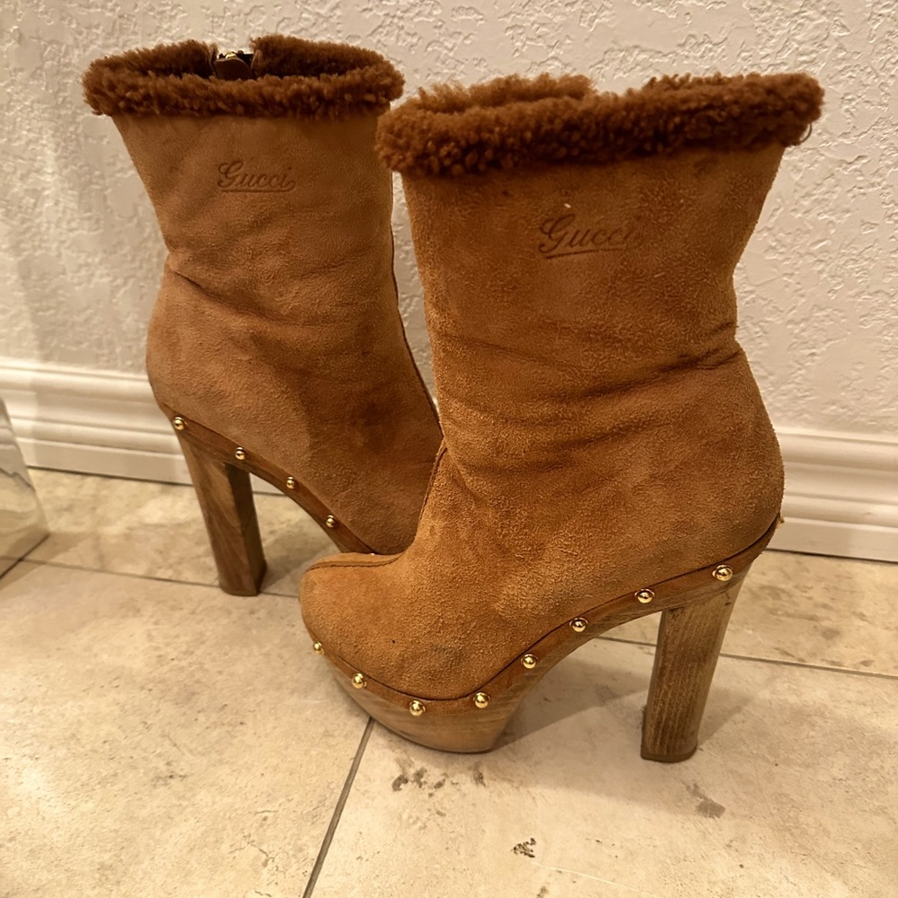 Gucci shearling with wooden high heel  boots 37 1/2